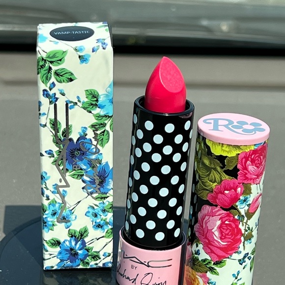 MAC x Richard Quinn "Vamp-tastic" Lipstick - Picture 3 of 16